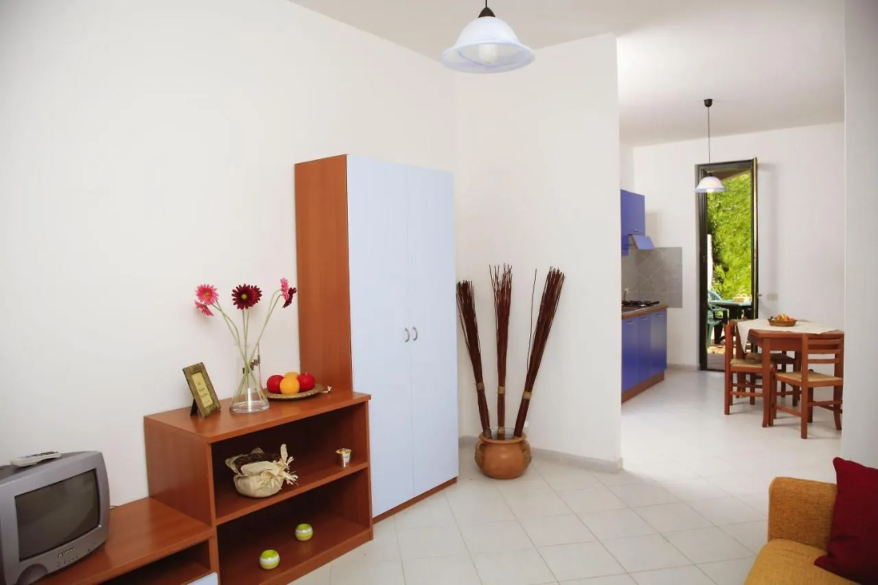 *** Aparthotel Dolcestate Hotel -Apartment Campofelice Di Roccella Italy